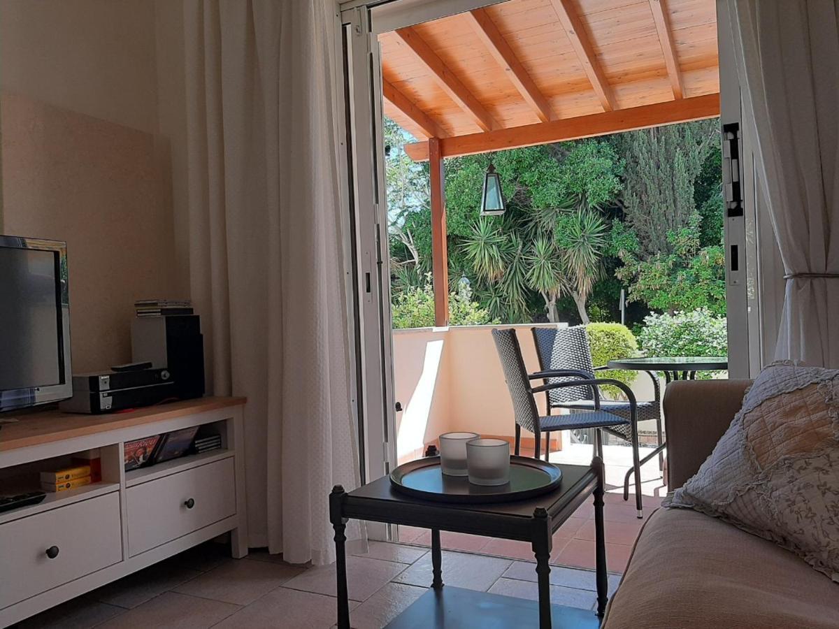 Limnaria Deluxe Maisonette Paphos Exterior photo