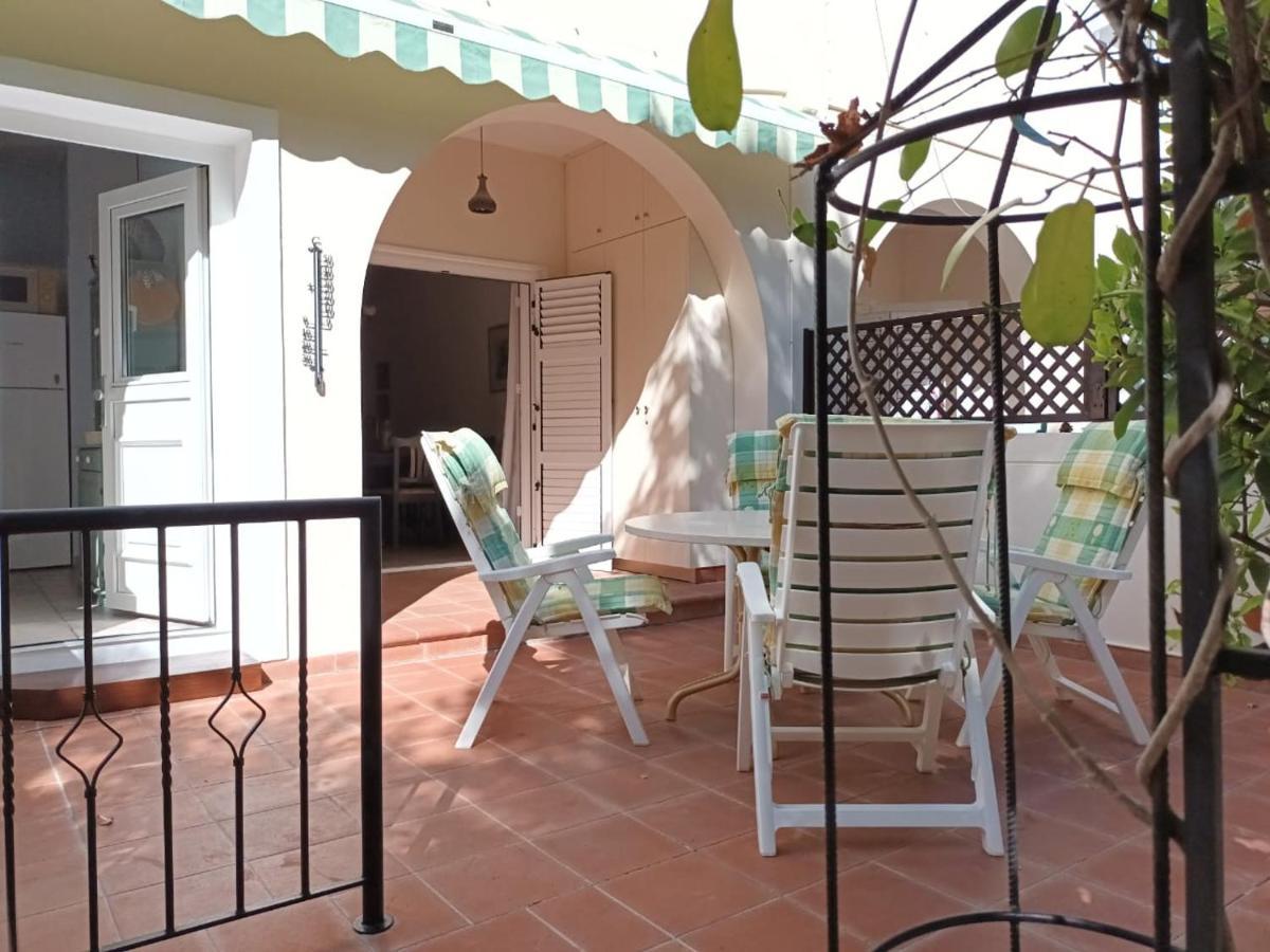 Limnaria Deluxe Maisonette Paphos Exterior photo